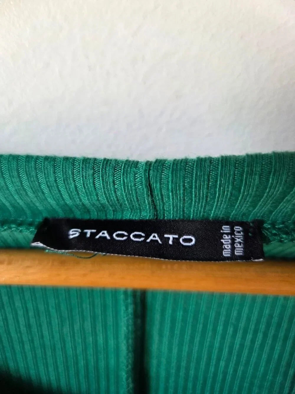 EUC STACCATO GREEN CAP SLEEVES RIBBED T SHIRT DRESS SHORT SZ L